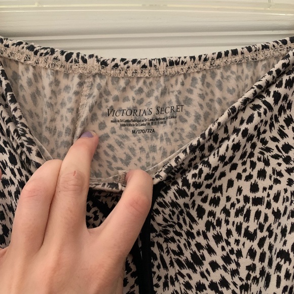 Victoria's Secret Cheetah Print Pajama Bottoms - Picture 3 of 3